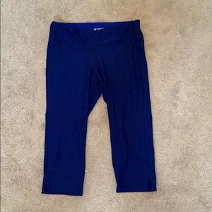 NewBalance Blue cropped leggings